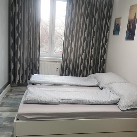 Modry Apartman, Racianska 29, Bratysława Zewnętrze zdjęcie