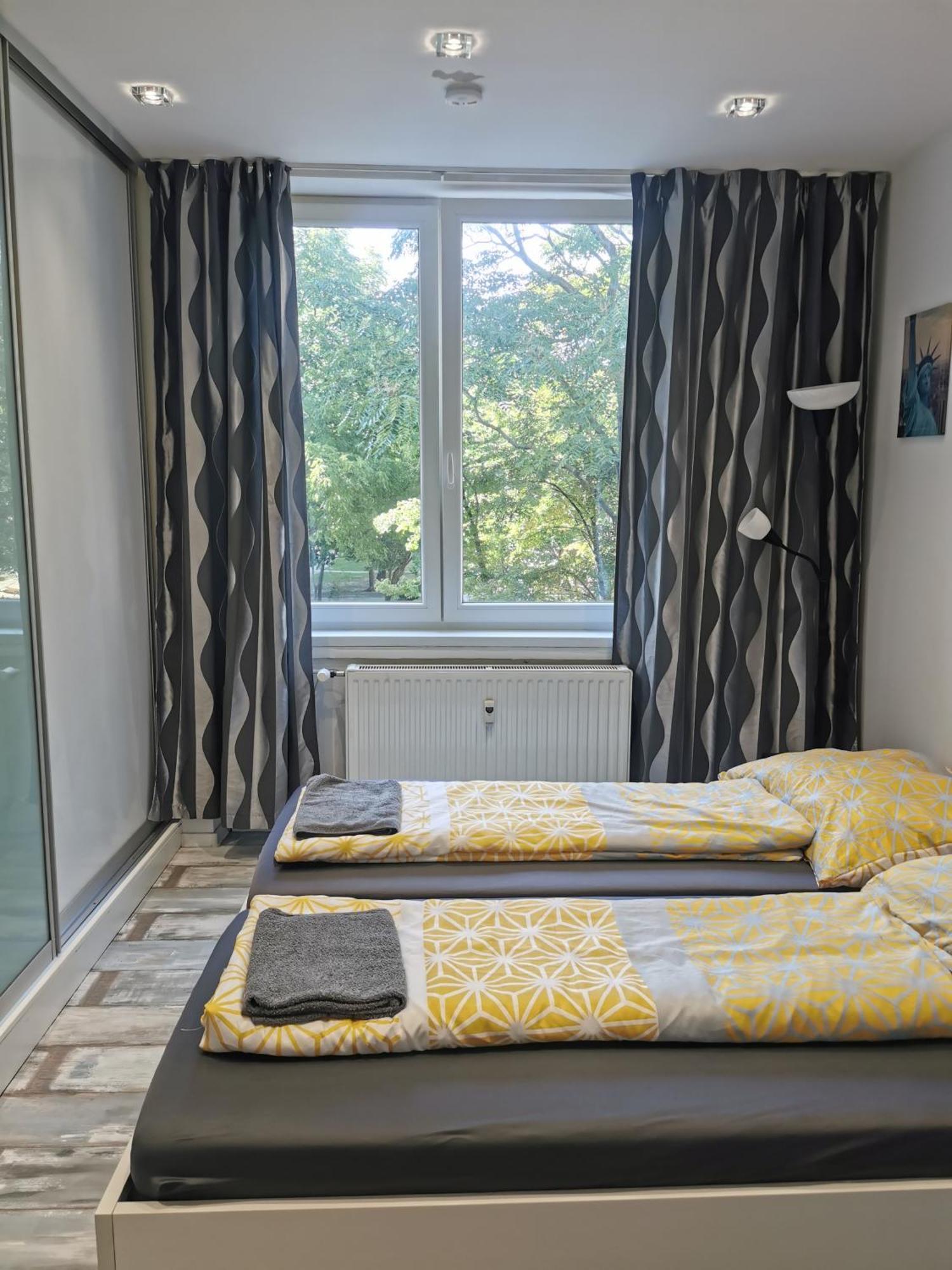 Modry Apartman, Racianska 29, Bratysława Zewnętrze zdjęcie